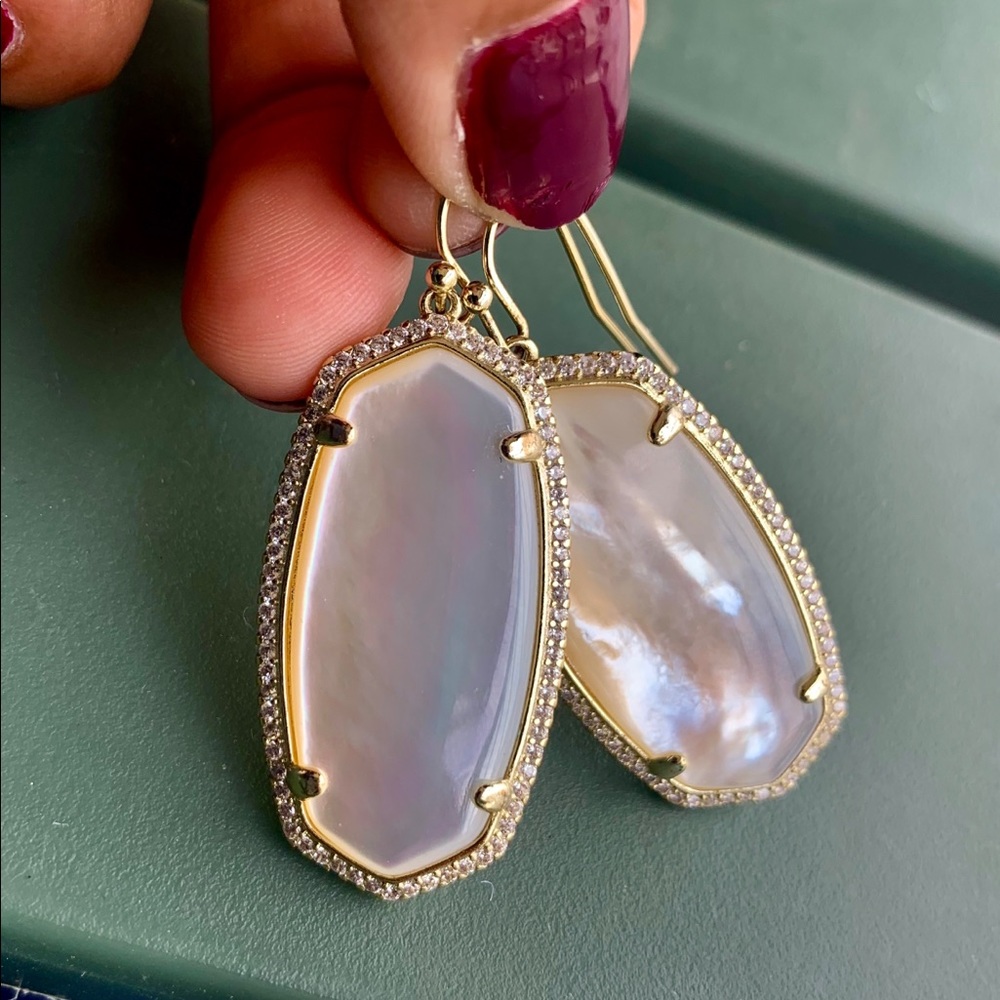 Kendra Scott Gold Drop Earrings in Ivory Pearl